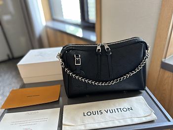 Louis Vuitton Bella Tote Black 29 cm 