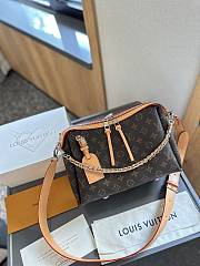 Louis Vuitton Bella Tote Monogram 29 cm - 6