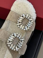 Roger Vivier Fur Sandal Beige And White  - 4