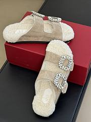 Roger Vivier Fur Sandal Beige And White  - 6