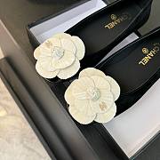 Chanel Flower Shoes Black And White  - 6