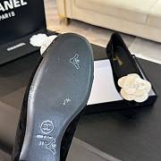 Chanel Flower Shoes Black And White  - 3