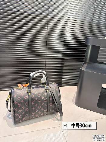 Louis Vuitton KeepAll 30 x 21 cm 