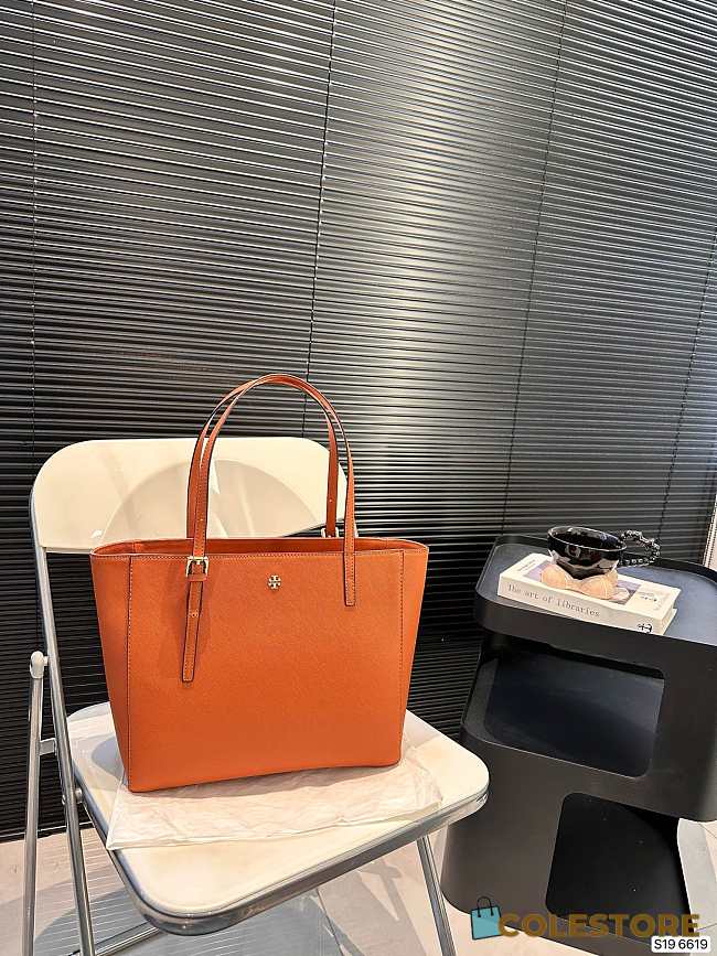 Tory Burch Robinson Tote Bag Brown 20 x 25 cm  - 1