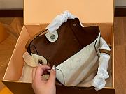 Louis Vuitton Vintage Handbag White 23 x 20 cm - 2