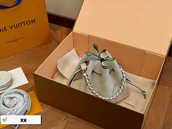 Louis Vuitton NoeNoe White 23 x 18 cm