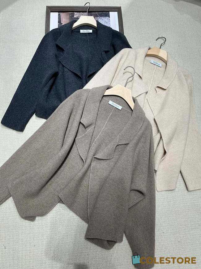 Max Mera White/ Blue/ Grey Coat - 1