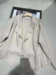 Max Mera White/ Blue/ Grey Coat - 5