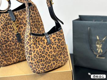YSL Le 5A7 Leopard 14 x 14 cm