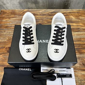 Chanel C Sneaker White And Black 