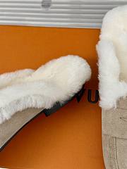 Louis Vuitton Mule Fur Beige  - 5