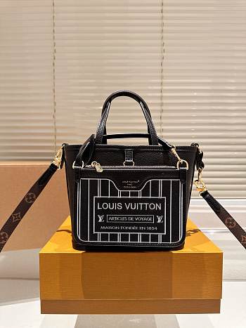 Louis Vuitton Neverfull Black 19 x 18 cm