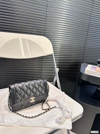Chanel Shoulder Bag Lambskin Black 19 x 12 cm 