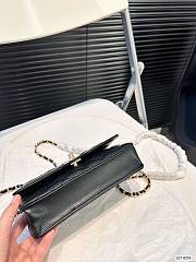 Chanel Shoulder Bag Lambskin Black 19 x 12 cm  - 5