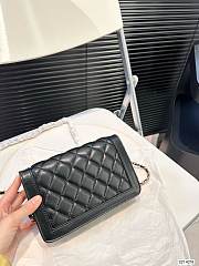 Chanel Shoulder Bag Lambskin Black 19 x 12 cm  - 3