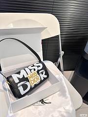 Dior Miss Dior White Graffiti Black 22 x 11.5 cm - 1