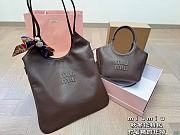 MiuMiu Tote Ivy Brown 22 x 16 cm - 1