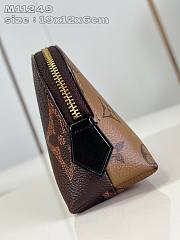 Louis Vuitton Pochette Cosmétique Monogram Trianon 19 x 12 x 6 cm - 2