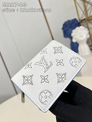 Louis Vuitton Wallet Mahina Monogram Empreinte White Blue 11 x 8 x 3 cm  - 3