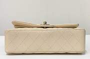 Chanel Flap Bag Medium Caviar Beige 23 cm - 4