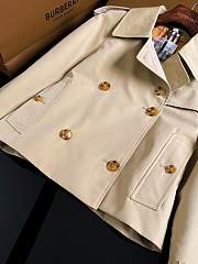 Burberry Beige Trench - 6
