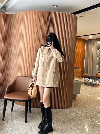 Burberry Coat Beige 