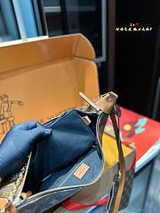 Louis Vuitton Loop Hobo Monogram 31 x 24 cm - 3