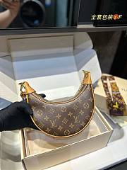 Louis Vuitton Loop 23 x 12 cm - 4
