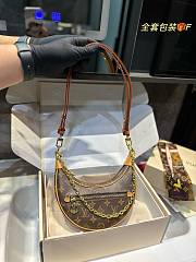 Louis Vuitton Loop 23 x 12 cm - 3