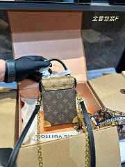 Louis Vuitton Box Shoulder Bag 17 x 13 cm  - 5