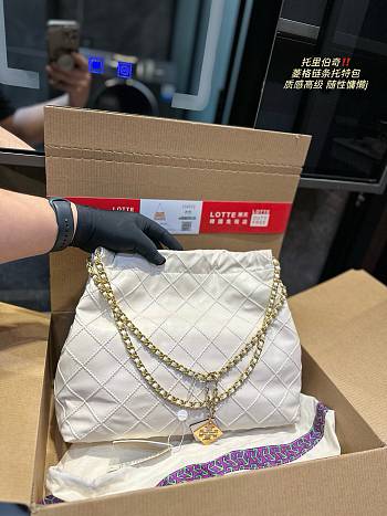 Tory Burch Diamond Chain Tote White 36 x 28 cm