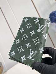 Louis Vuitton Monogram Brushed Green 14 cm - 3