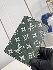 Louis Vuitton Monogram Brushed Green 14 cm - 2