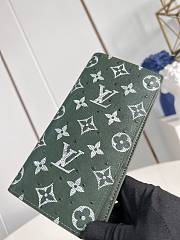Louis Vuitton Monogram Eclipse Green 19 cm - 6