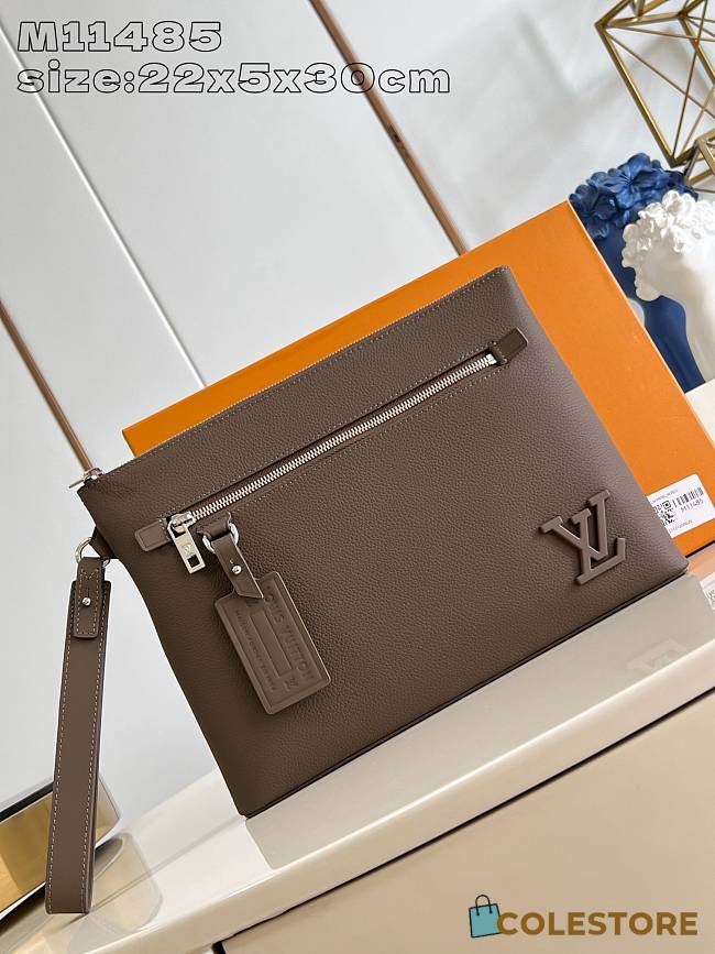 Louis Vuitton Aerogram Brown 22 x 5 x 30 cm - 1