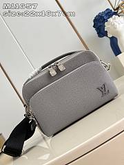 Louis Vuitton Avenue Grey22 x 16 x 7 cm - 1