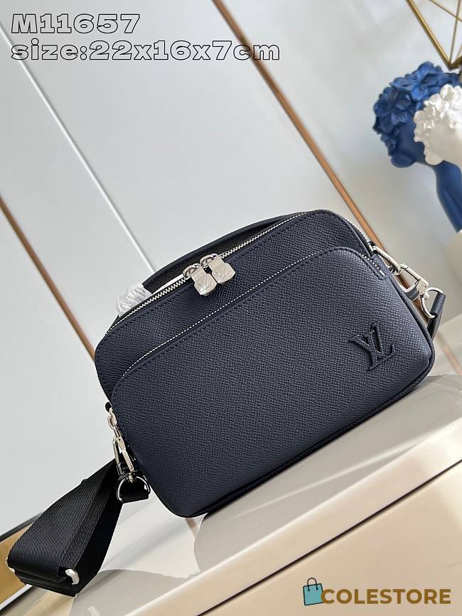 Louis Vuitton Monogram Brushed Black 22 x 16 x 7cm - 1