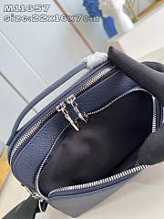 Louis Vuitton Monogram Brushed Black 22 x 16 x 7cm - 6