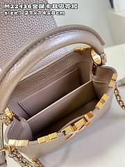 Louis Vuitton Capucines Taurillon Shiny 21 x 14 x 8 cm - 5