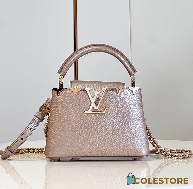 Louis Vuitton Capucines Taurillon Shiny 21 x 14 x 8 cm - 1