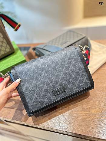 Gucci Supreme Should Bag Black 27 x 20 x 8 cm