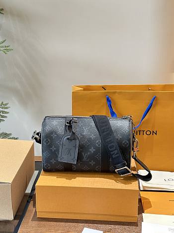 Louis Vuitton Keepall 25 Black 25 cm