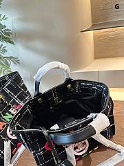 Chanel Shopping Bag Black 38 cm - 5