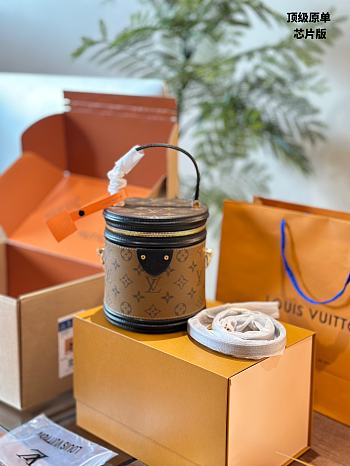 Louis Vuitton Canne Brown 15 cm