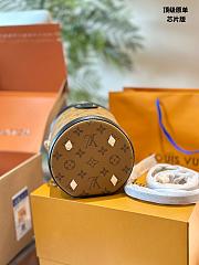 Louis Vuitton Canne Brown 15 cm - 4