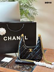 Chanel 24b Hobo Black 20 cm - 1