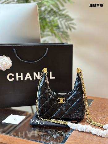 Chanel 24b Hobo Black 20 cm