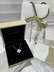 Van Cleef & Arpels Blue Flower Neckalce - 2
