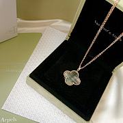 Van Cleef & Arpels Green Clover Necklace - 1