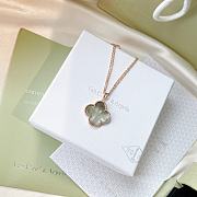 Van Cleef & Arpels Green Clover Necklace - 3